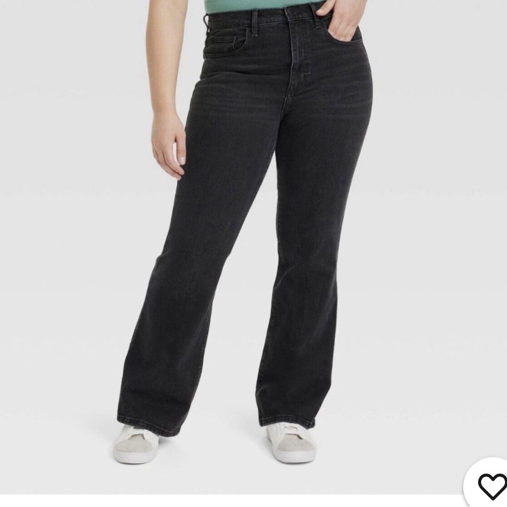 Universal Thread High-Rise Flare
Jeans size 17 L - Black Wash - NEW with tags